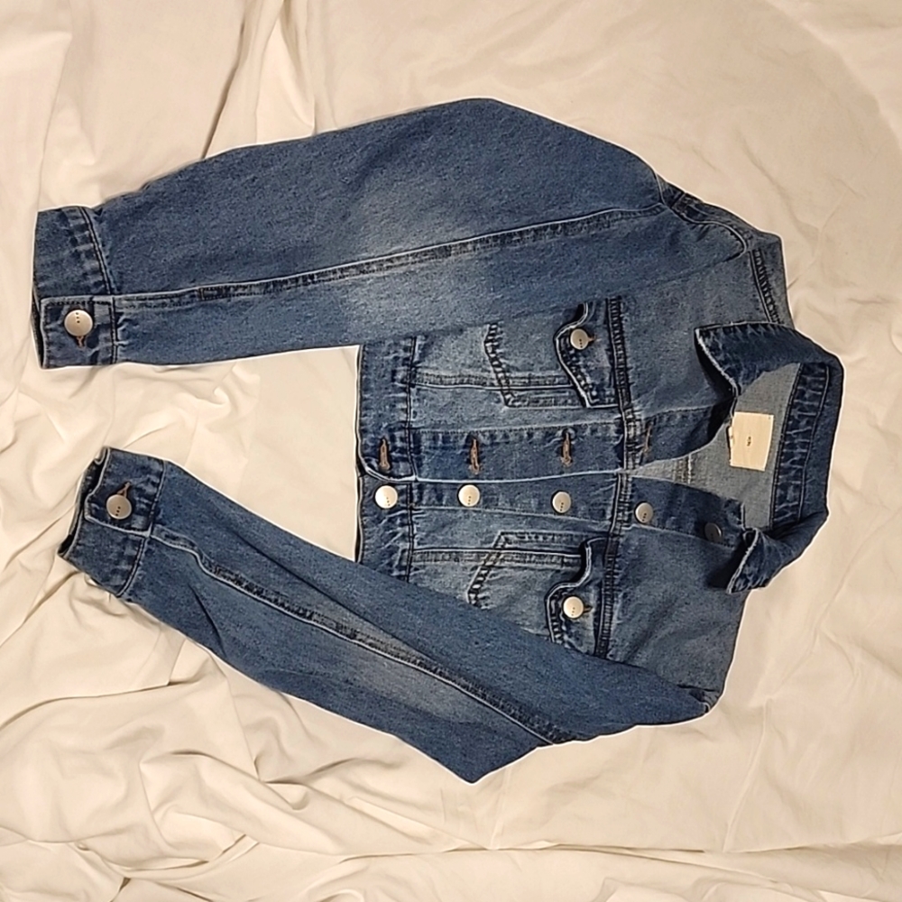 jean jacket small